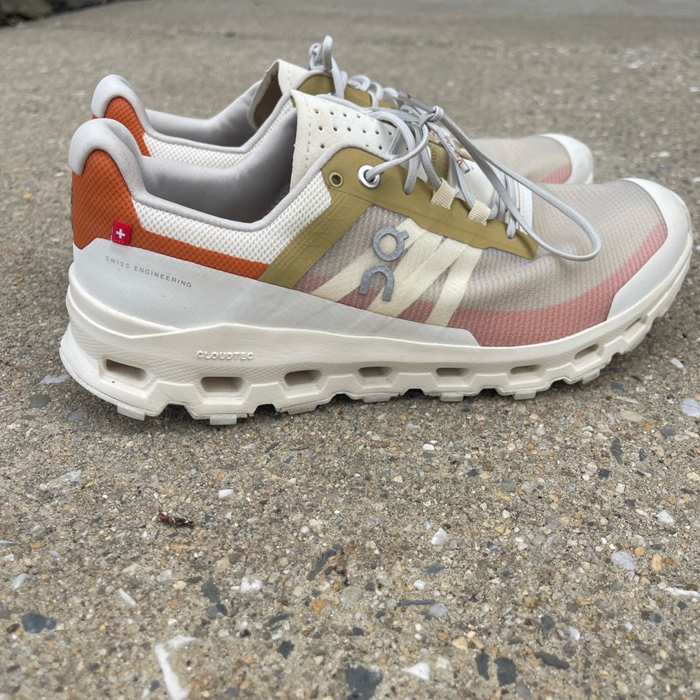 On Cloudvista Running Women’s Multicolor Sneakers - Picture 3 of 6